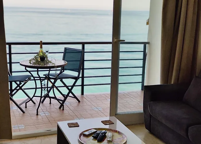 Santa-clara-blue Horizon. Front Line *