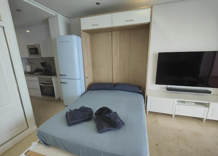 Santa-clara-blue Horizon. Front Line * Torremolinos