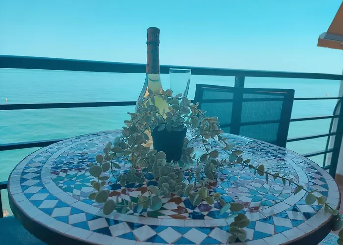 Santa-clara-blue Horizon. Front Line