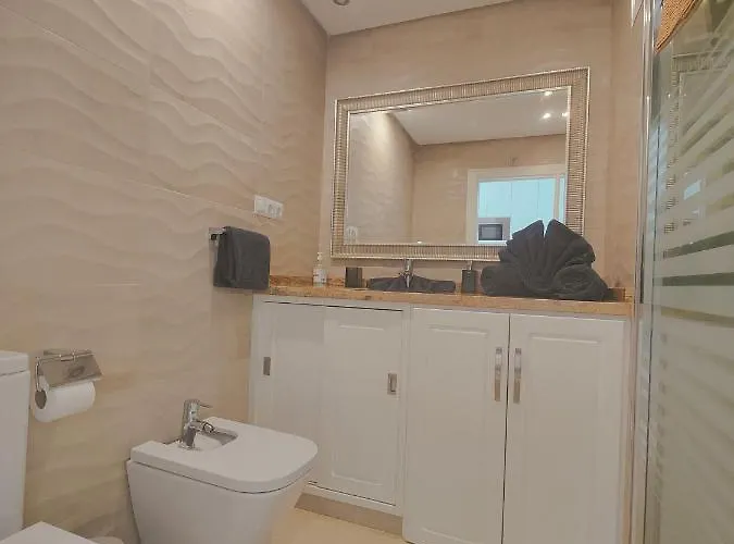 Santa-clara-blue Horizon Front Line By Namaste Elite 토레몰리노스