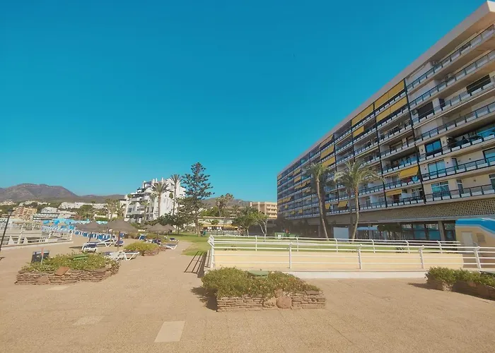 Santa-clara-blue Horizon. Front Line